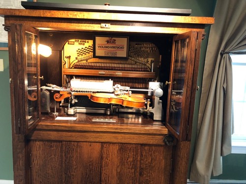 Mills violano with 150 rolls - mills,