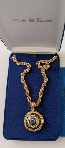 Collana con ciondolo