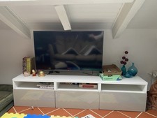 Mobile TV IKEA BESTA bianco con cassetti grigi lucidi