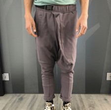 pantalone uomo cavallo basso