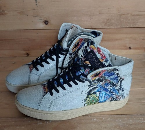 Sneakers finte con - , tatuaggio