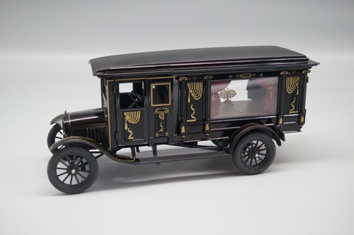 Ford model 1921 cavo - 1/18,