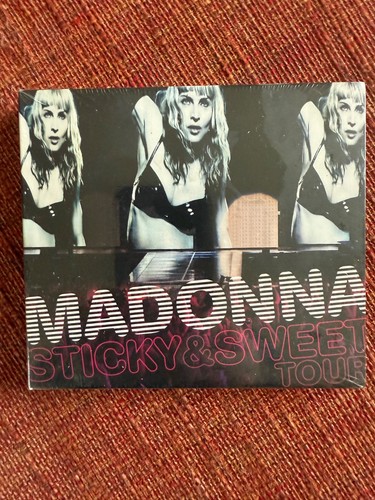Madonna sticky sweet tour - &,