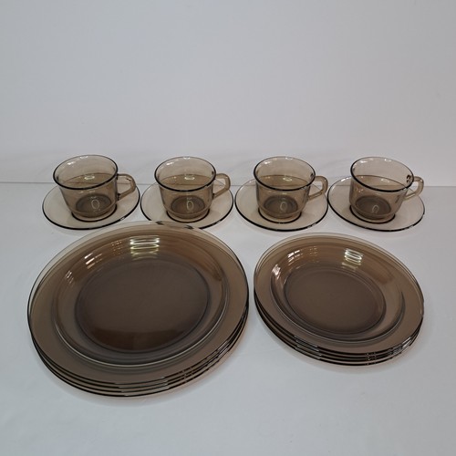 Set pezzi piatti piattini - pezzi,