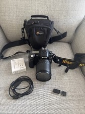 Fotocamera Nikon D80 c/w obiettivo AF-S Nikkor 18-135mm 1:3.5-5.6 + custodia Lowepro usata