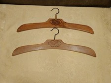 Numero 2 Grucce Appendiabiti in legno Vintage Anni 70 Pirelli