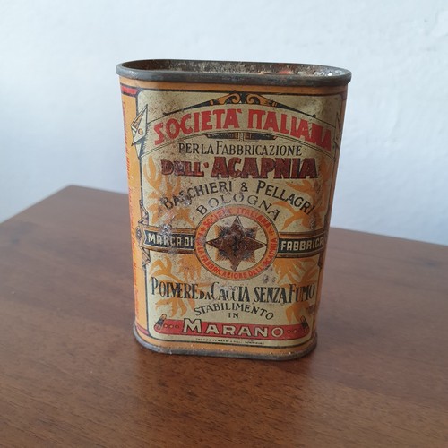Vecchia scatola latta polvere - vecchia,