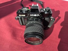 Minolta X-700 con obiettivo