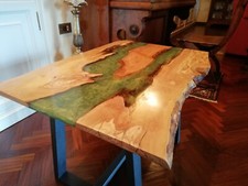 Tavolinetto Legno E Resina