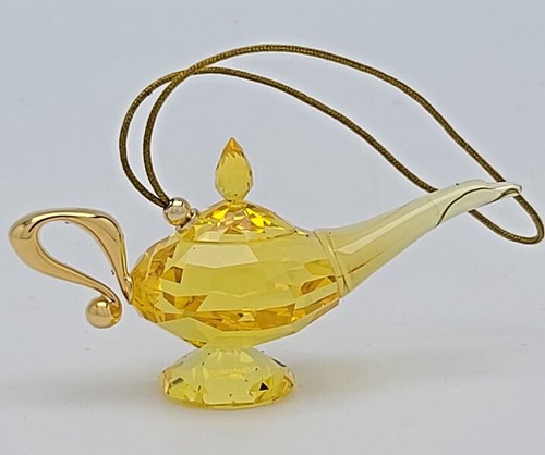 Lampada magica aladdin in - lampada, di
