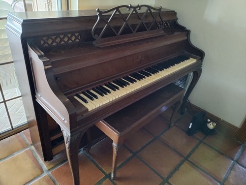 Steinway louis console - louis,