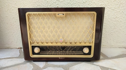 Poste radio lampes - à,