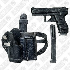 Mezco One:12 KGBeast - Thigh