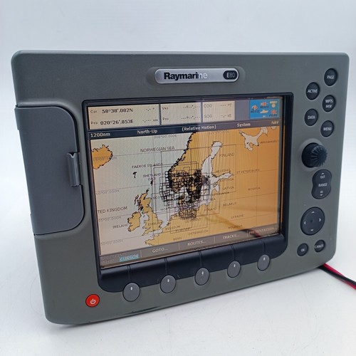 Raymarine e80 e02011 mfd - raymarine,