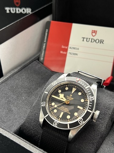 Tudor heritage black bay - heritage,