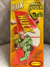 RARO DELTAPLANO E FIGURINA