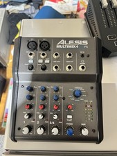 Alesis MultiMix 4 USB FX Mixer