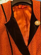 Giacca Vintage Gianfranco Ferrè, lana lavorata a mano con dettagli in velluto 