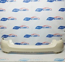 Paraurti posteriore bianco