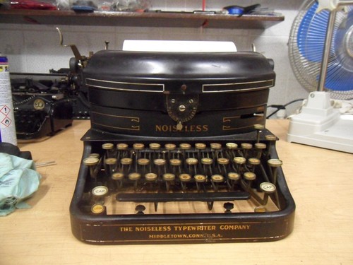 Macchina scrivere - macchina,