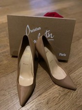 Christian Louboutin nudo