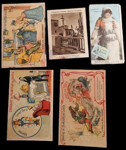 Piccoli manifesti pubblicitari
