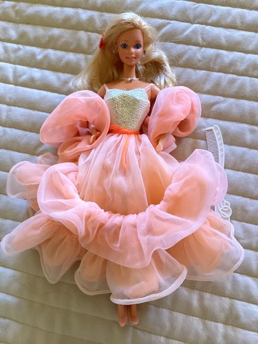 Barbie peaches cream 1985 - cream,