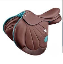 Sella da dressage in pelle