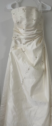 Pronovias barcelona pre owned - barcelona, pre-owned