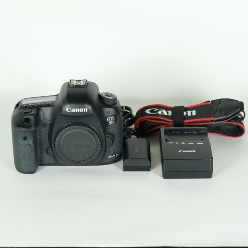 Canon eos mark iii - 5d,