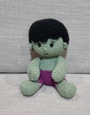 Hulk,  bambola uncinetto  fatta a mano 