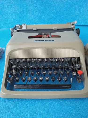 Macchina scrivere olivetti - macchina,