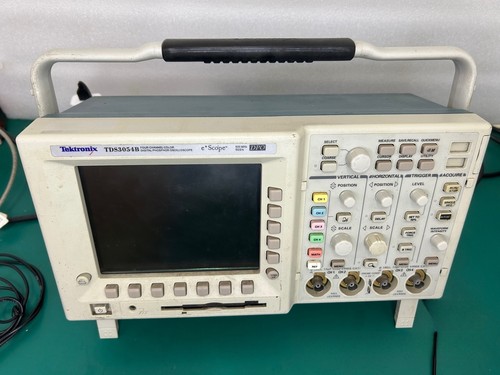 Tektronix tds3054b - 1,
