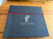 2 LP 7" CD DVD BOX 2010 The White Stripes – Under Great White Northern Lights
