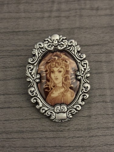 Spilla medusa mistero ritratto - spilla,