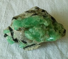 Smeraldo grezzo colombiano