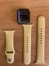 Apple Watch 3 42mm Con Cinturino Giallo /Senza Caricatore /Display Da Sostituire