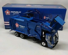 First Gear Scala 1:34 Republic