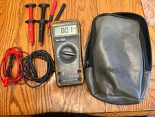 Fluke 23 III Digital