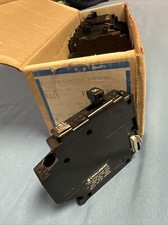 One Challenger Breaker A-115, Monopolare, 15 Amp 120VAC, Clip Lato Destro