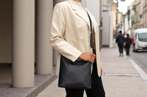 Borsa donna vera pelle - in,