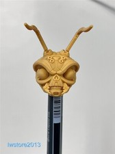 Scultura testa cyber formica