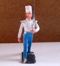 CHERILEA TOYS SOLDATINI GUARDSMAN FIGURA N. 3 SCALA 1/32 PLASTICA