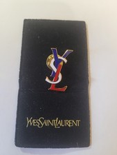 PINS PIN YVES SAINT LAURENT