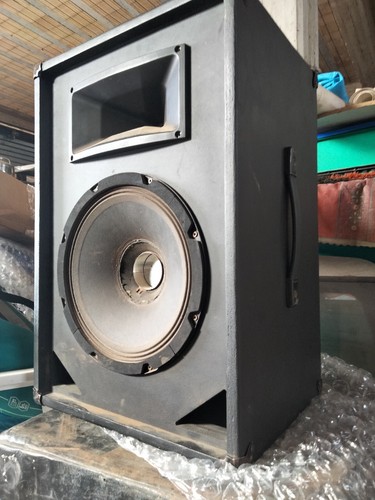 Cassa amplificata con - cassa,