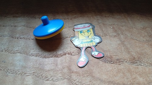 Nesquik trottola spilla/pin