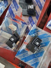 INTERRUTTORE PULSANTE ALZACRISTALLO DESTRO FIAT DUNA 181117480 NUOVO ORIGINALE