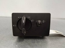 7M5T13A024LA devio leva luci