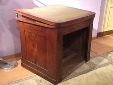 Scrivania. Epoca Secondo Impero (1830). Legno Noce