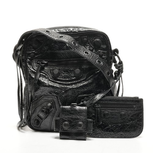 Authentic balenciaga - authentic,